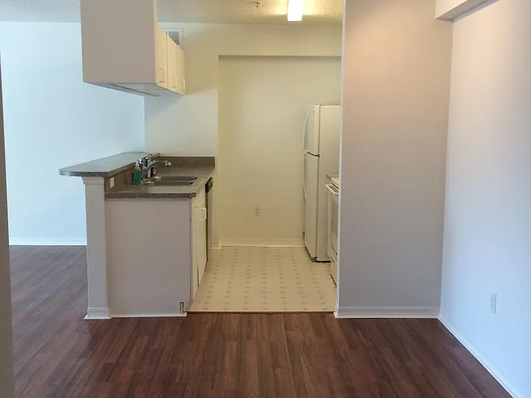 460 S Park Rd #6304 — Photo 4