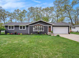 2009 Riegler Rd, Muskegon, MI 49445