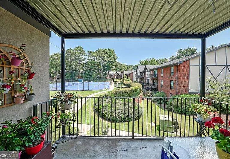 6851 Roswell Rd #O3 — Photo 21