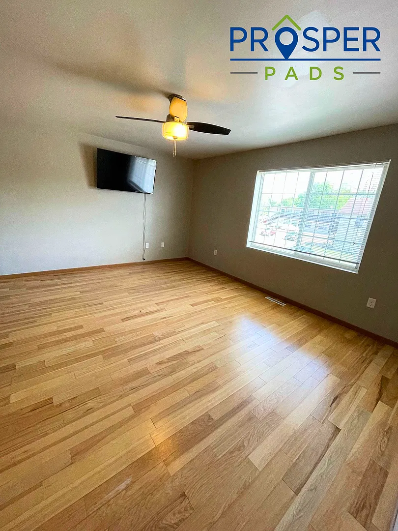 WA510X — Photo 1