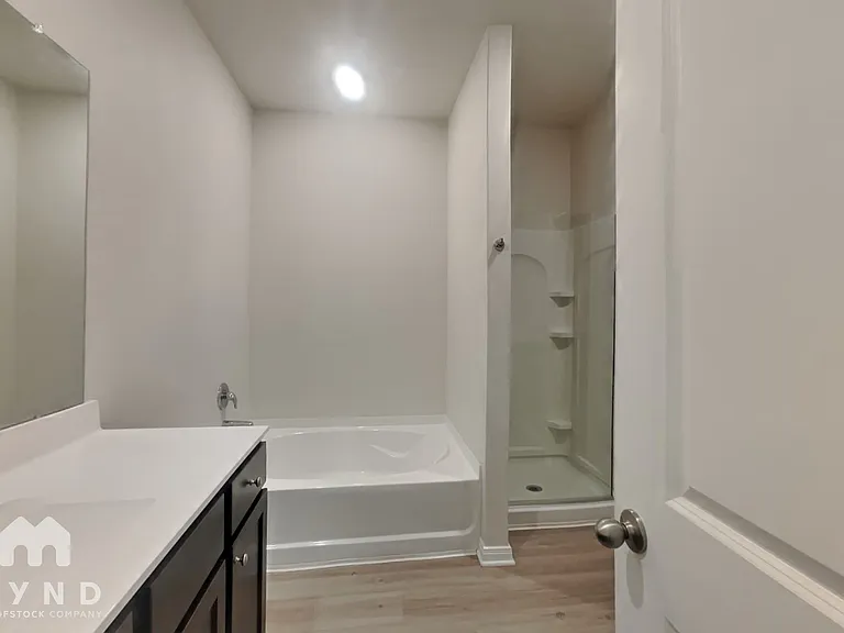15475 Maple Terrace Dr — Photo 11