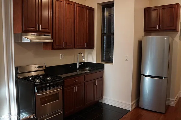 Rented by Living New York | media 9