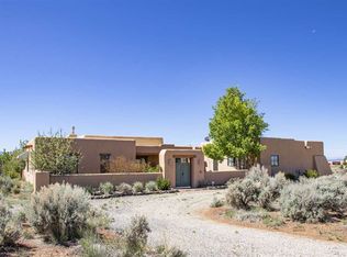 32 Alta Vista Dr, El Prado, NM 87529