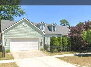 827 E Wayne St, South Bend, IN 46617