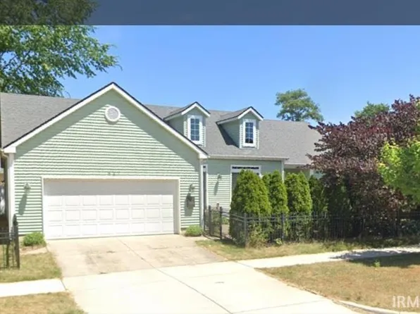 827 E Wayne St, South Bend, IN 46617