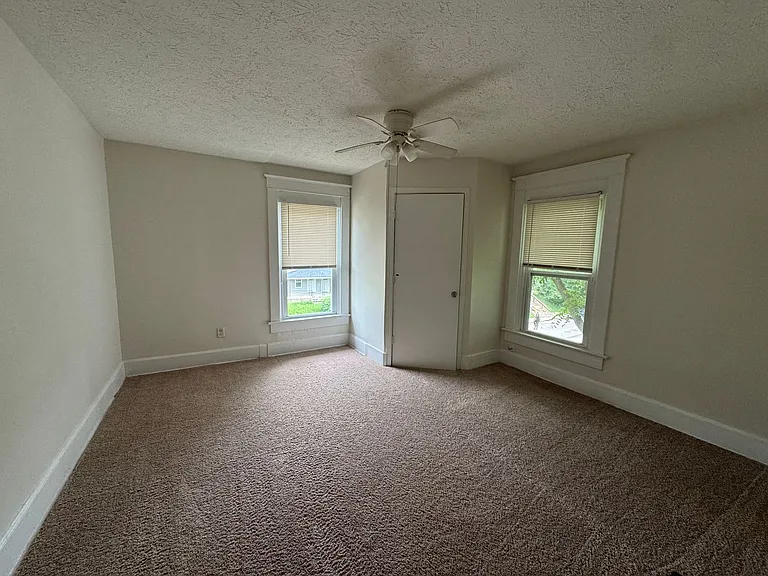 2346 Coyner Ave — Photo 10