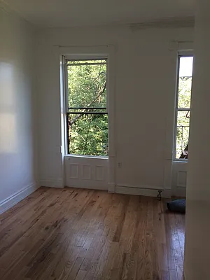 Rented by Nest Seekers International | media 32