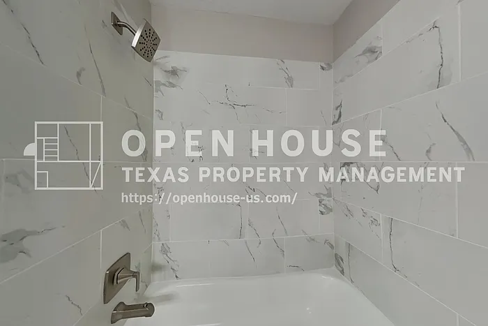 1920 Crooked Creek Ln — Photo 13