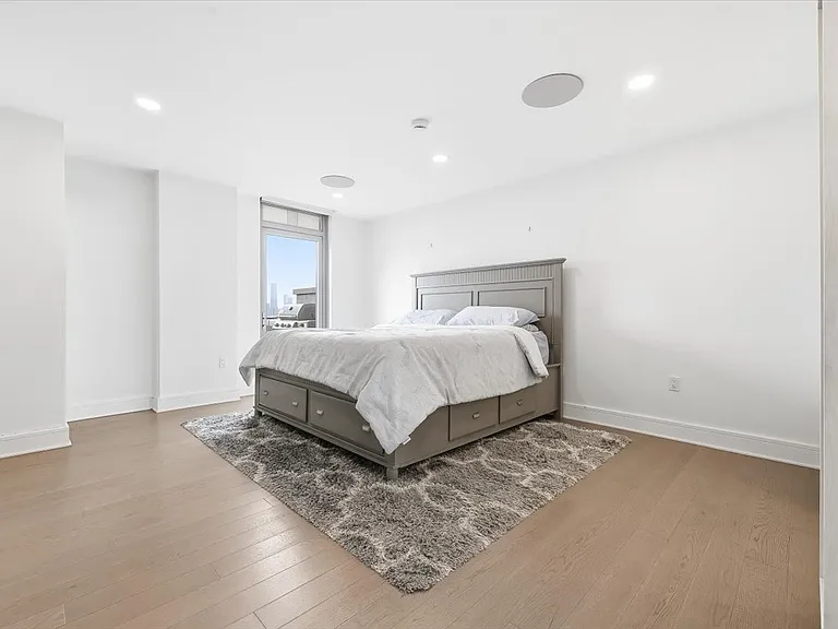 9 Avenue At Port Imperial #1016 — Photo 12