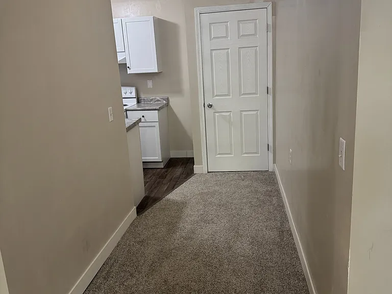 314 Randolph St E #105 — Photo 4