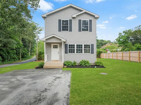 209 Horton Avenue, Riverhead, NY 11901