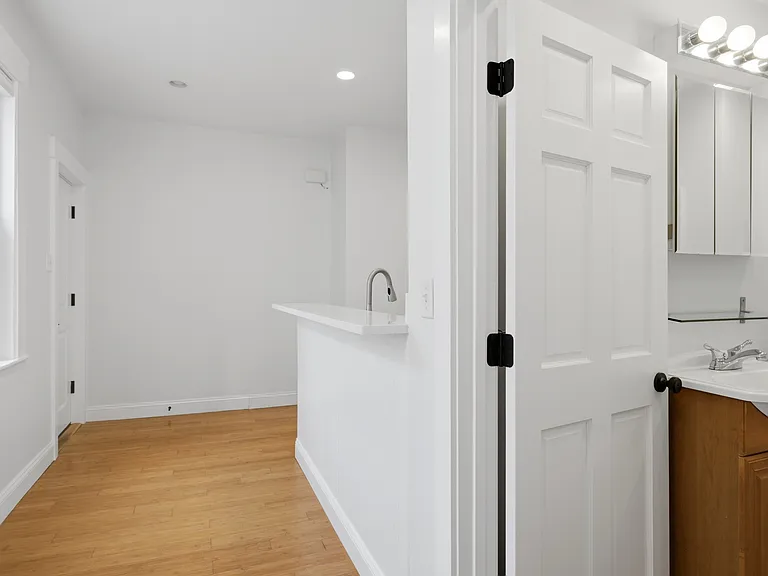 21 Cutter St #1 — Photo 8