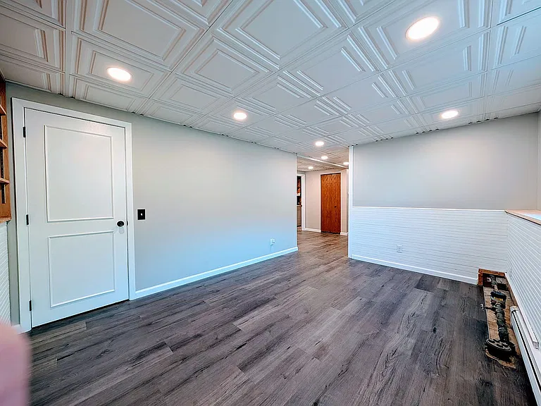 26745 Freeport Ave — Photo 16