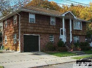 4 Earl St, Floral Park, NY 11001