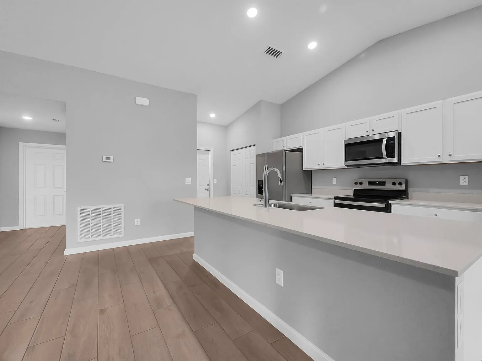 4 bed, 3.0 bath, 2069 sqft, $2,975 — Photo 1