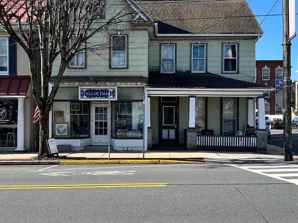 202-204 S Market St, Elizabethtown, PA 17022