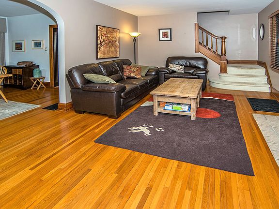 2nd image of 3314 Claramont Ave