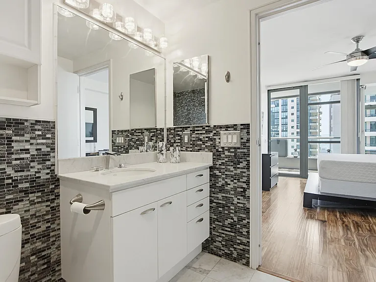 645 Front St #1208 — Photo 29