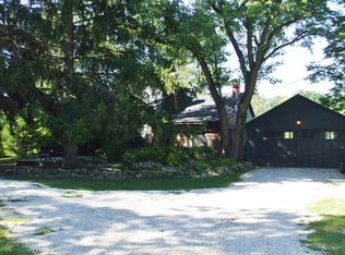 2798 Shade Rd, Akron, OH 44333