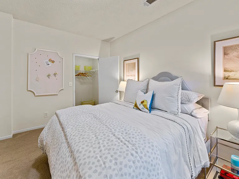 Cambridge Park Apartments — Photo 85