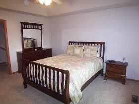 Relaxing master suite w/ WI closet!