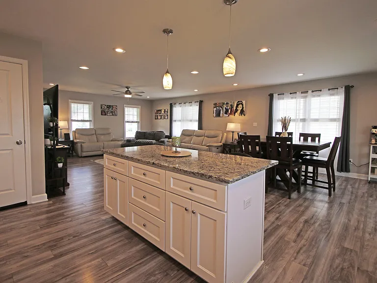 224 Spring Run Ln — Photo 6