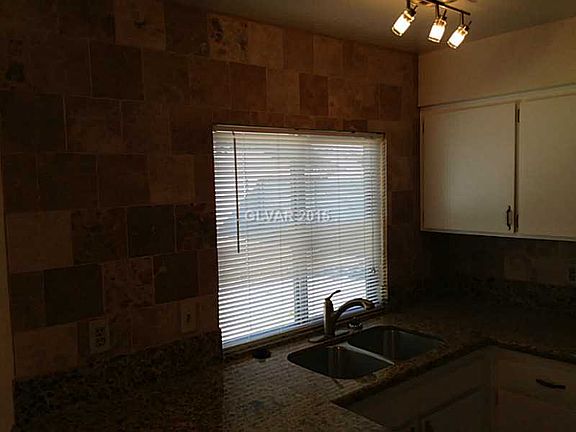 3rd image of 47 Wendover Ave