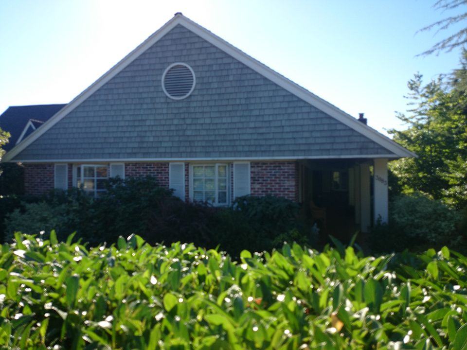 2nd image of 3883 43rd Ave NE