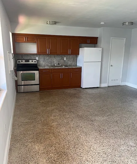 1115 W 2nd Ave #3 — Photo 3