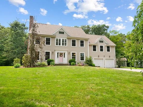 9 Huntington Drive, East Haddam, CT 06469