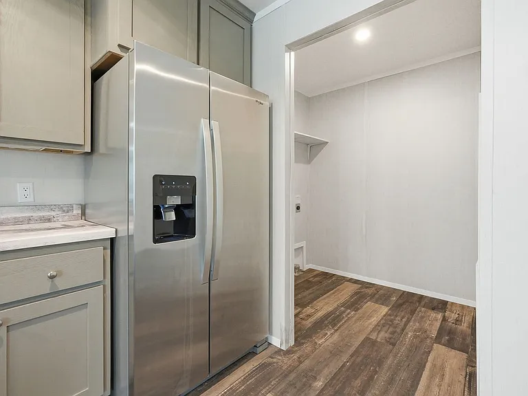 443 W Dogwood Ave — Photo 13