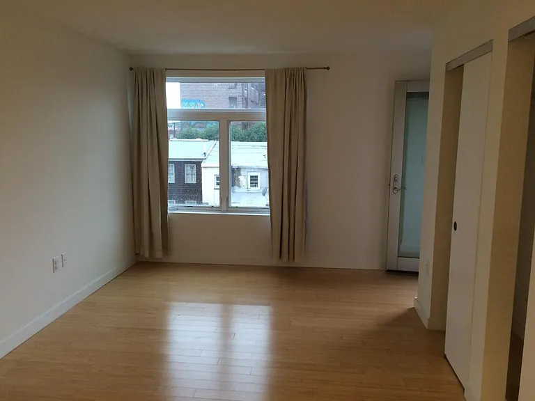 1112 N 3rd St #1 — Photo 3