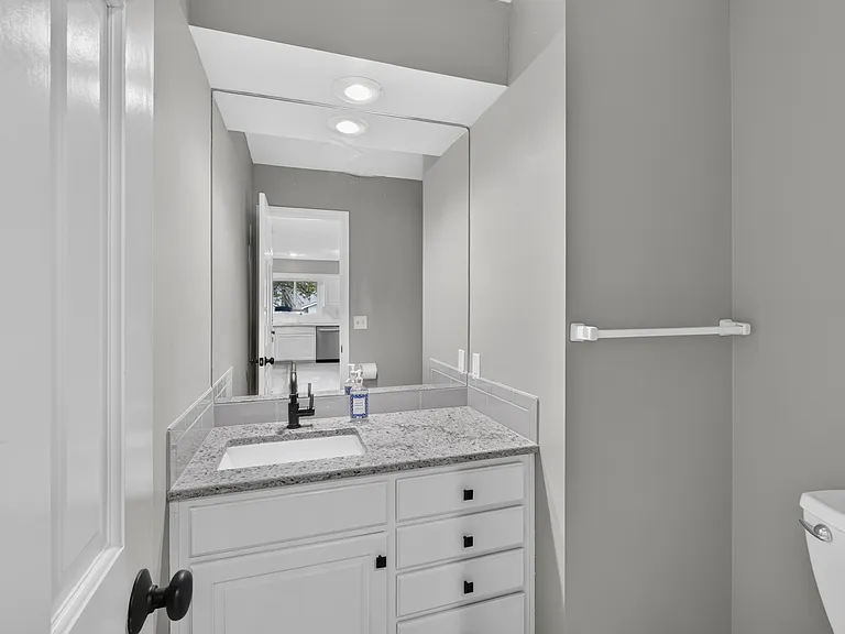 12044 Hemlock St — Photo 23