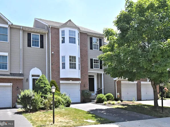64 Hunt Club Dr, Collegeville, PA 19426