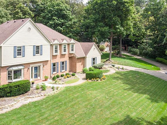 3rd image of 2710 Turpin Knoll Ct