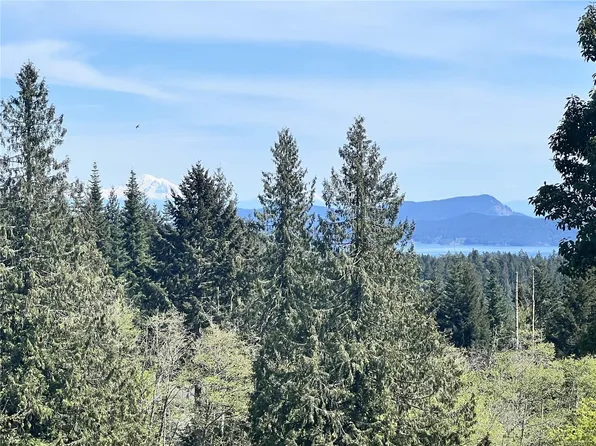 456 Dukes Rd, Saltspring Island, BC V8K 2B6