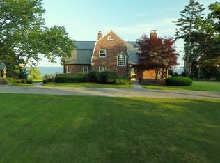 121 Nayatt Rd, Barrington, RI 02806