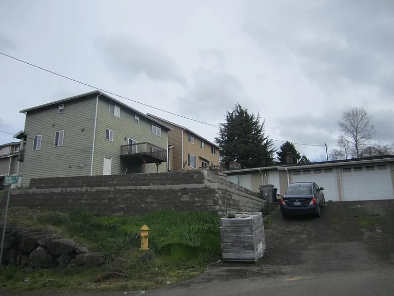 2128 NE 6th Ct — Photo 18