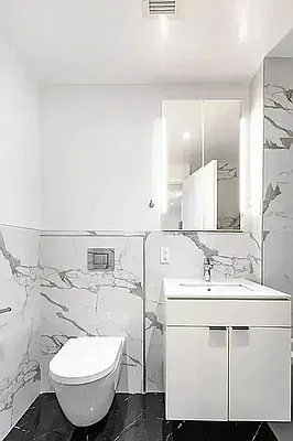 Bathroom, photo 2