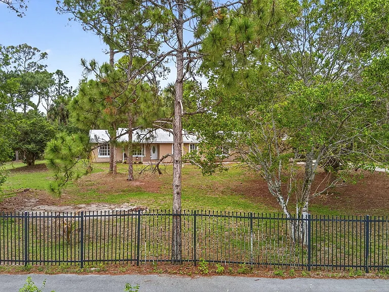16932 Okeechobee Blvd — Photo 56