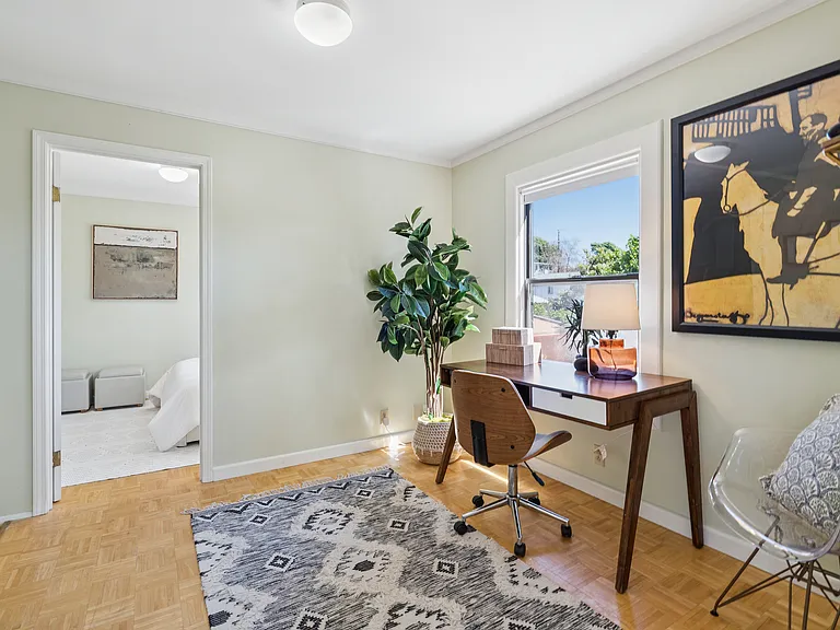 2328 Bartlett St — Photo 14