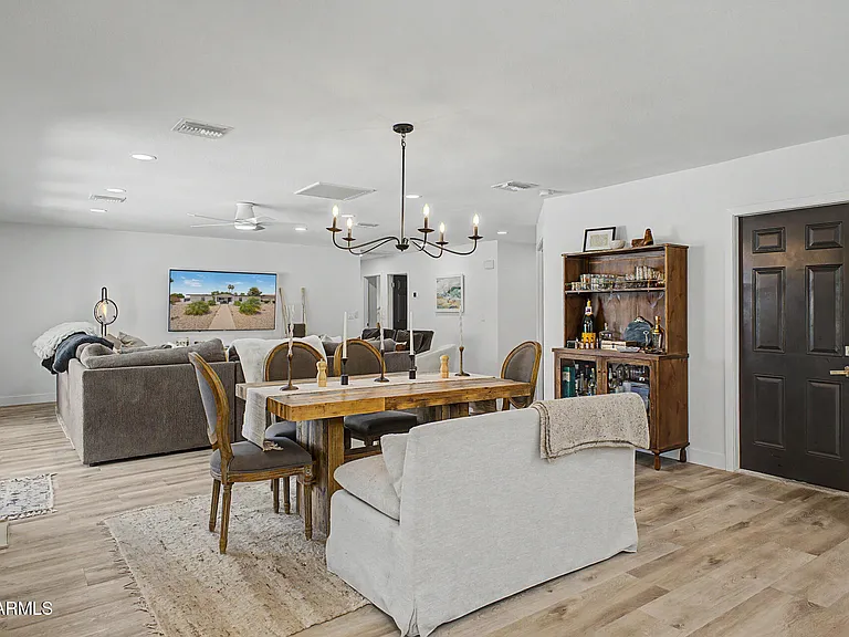 5140 E Poinsettia Dr — Photo 8