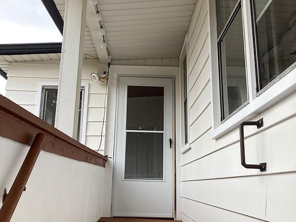 3rd image of 3097 Lincolnview St #F2