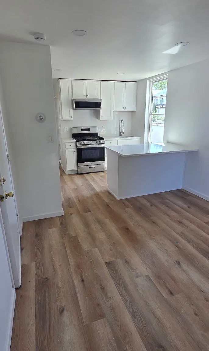 615 Chandler Avenue, Unit APT 1 — Photo 1