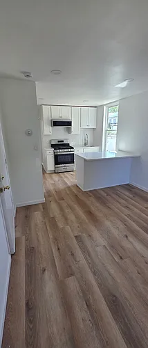 615 Chandler Ave Photo 1