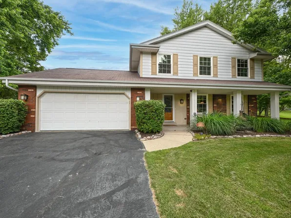 W257N6975 Victoria CIRCLE, Lisbon, WI 53089