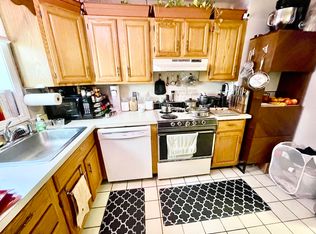 22 Cooper St APT 2, Boston, MA 02113