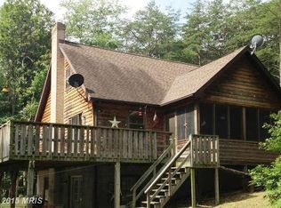 786 Whiskey Still Rd, Berkeley Springs, WV 25411