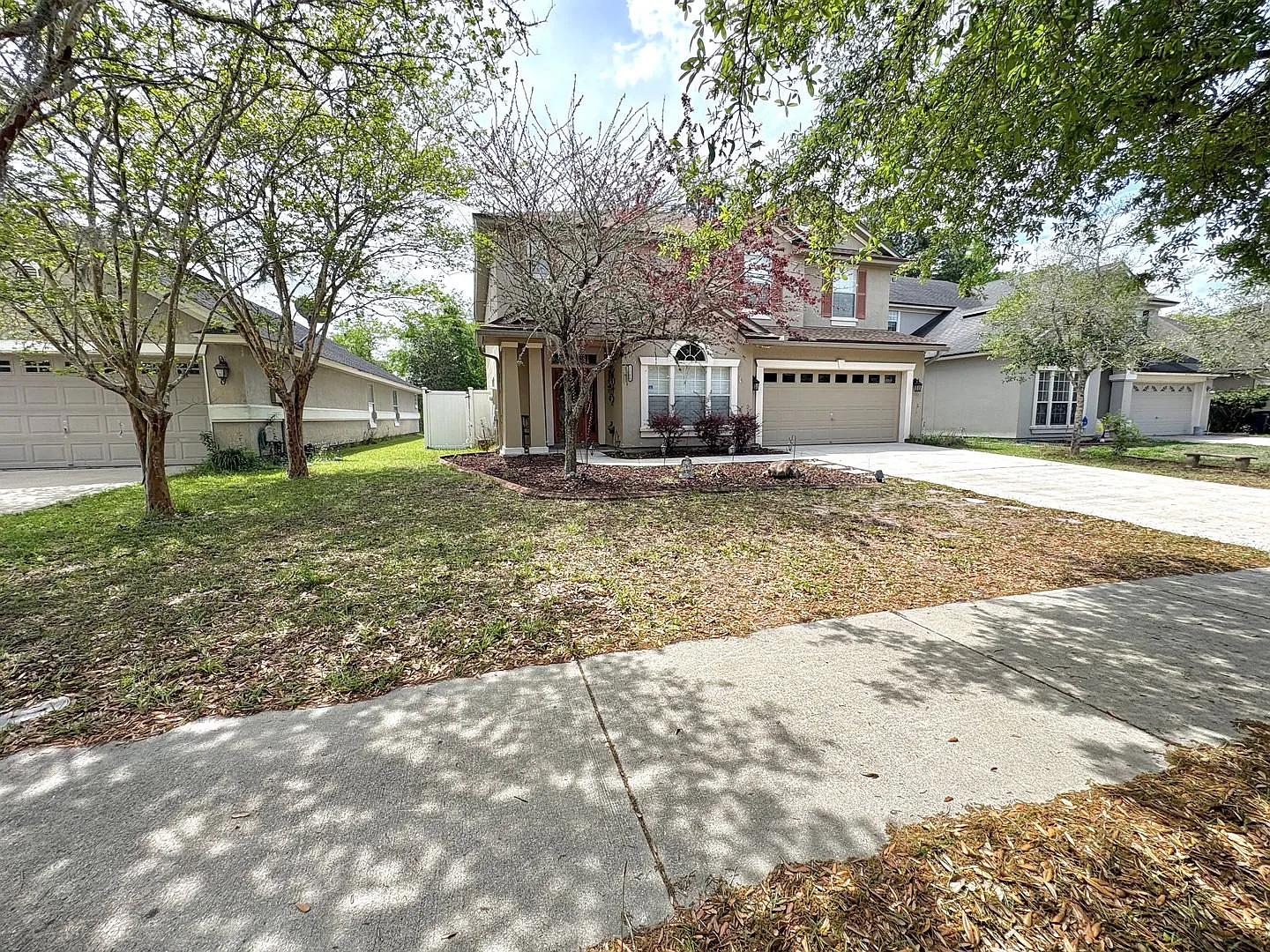 Spacious Two-Story Home with Hot Tub, Pool Table & Fenced Yard in Panther Creek — Photo 2