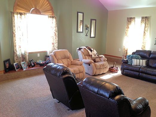 2nd image of 524 County Road 300j